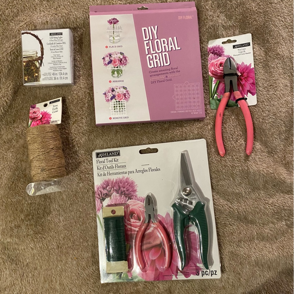 Floral Arrangement Starter Kit – DIY Bouquets & Crafts